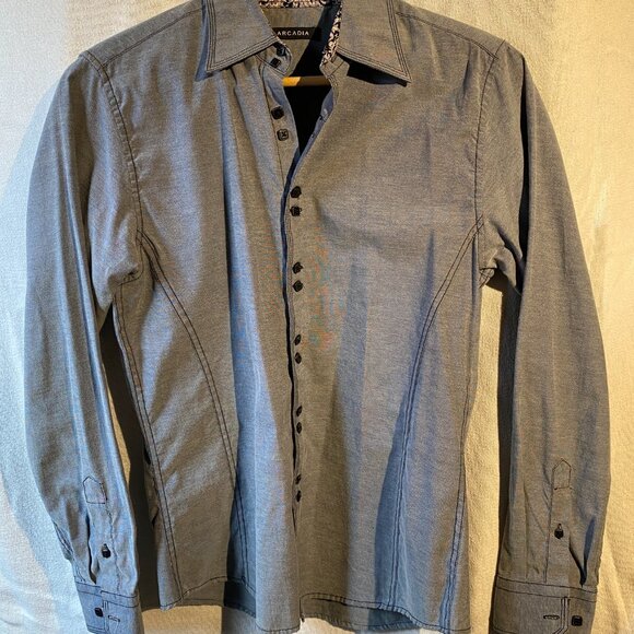 Men's Arcadia button down dress shirt. Double square button design. Size M - Picture 10 of 10